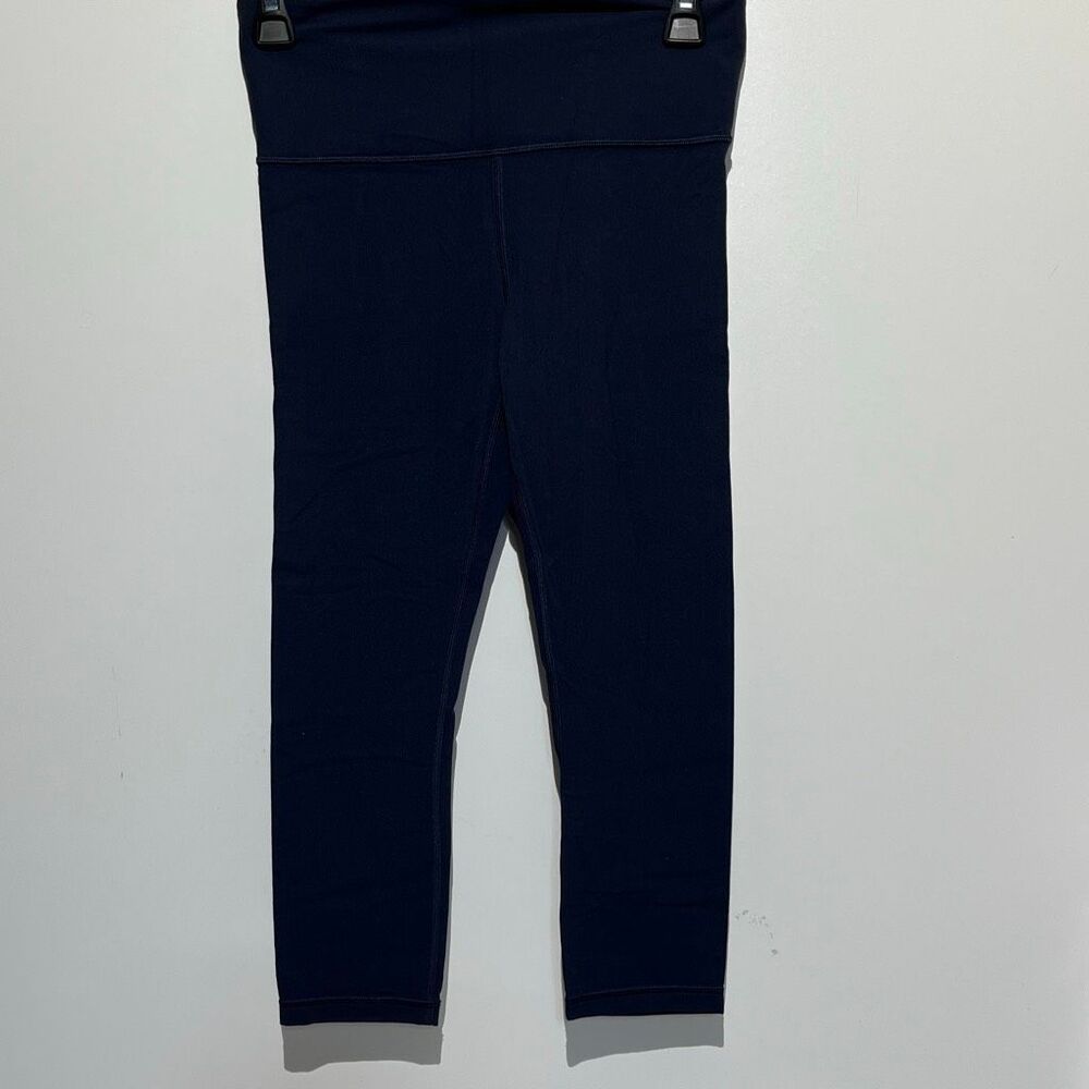 Athleta Women's Navy Blue Ultra High Rise Elation Capri Leggings Small